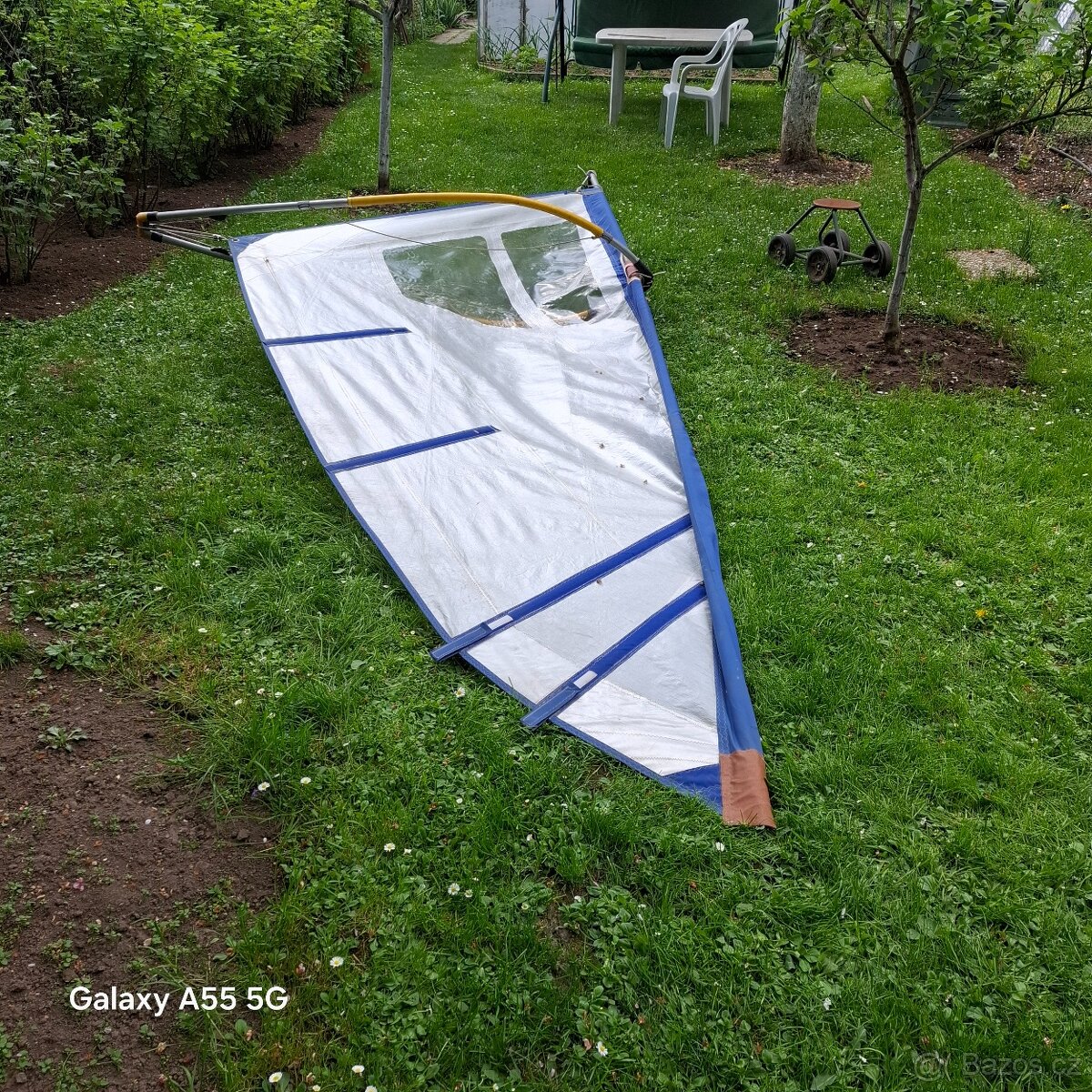 windsurfing