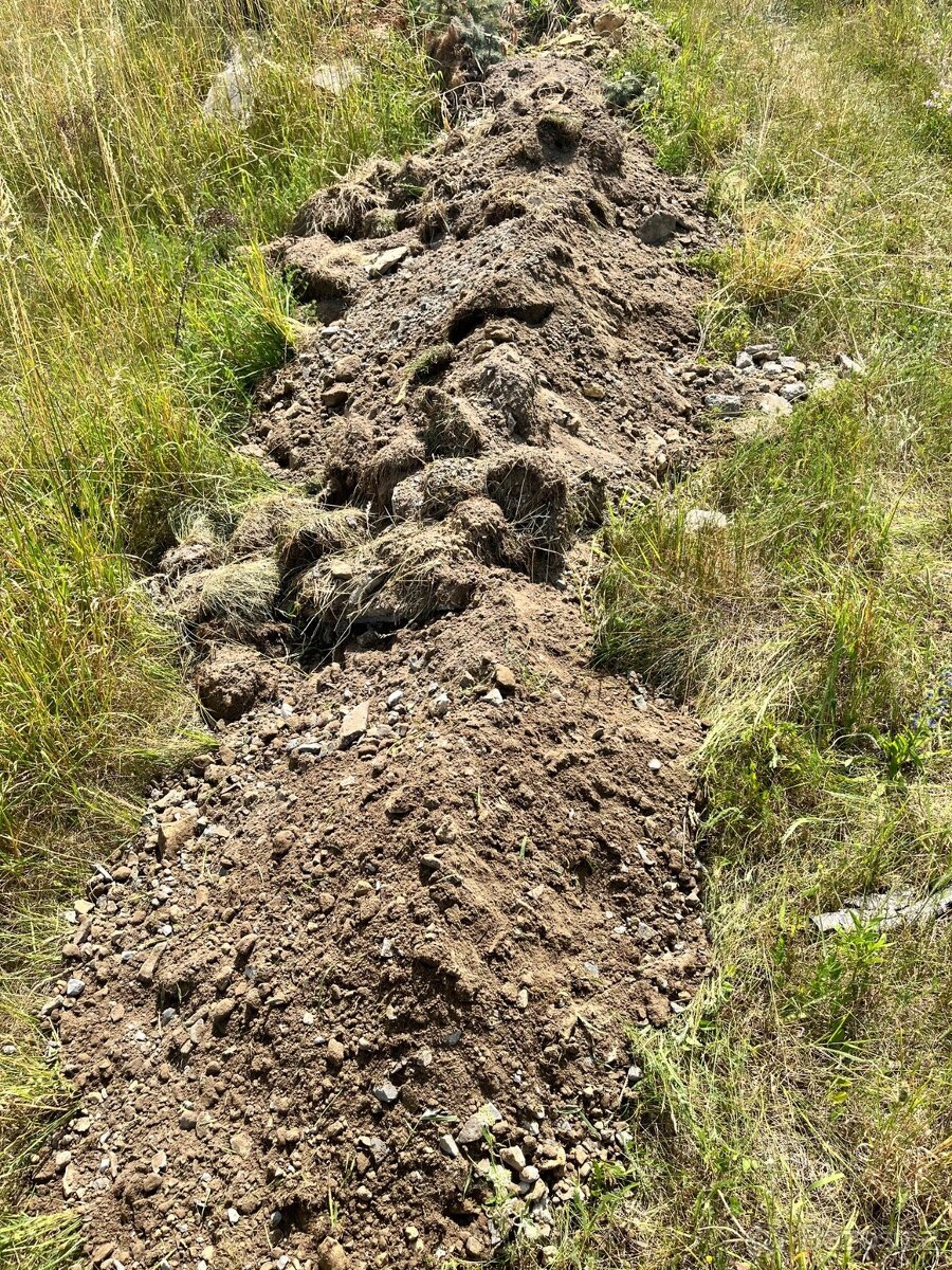 Mix zeminy a štěrku zdarma