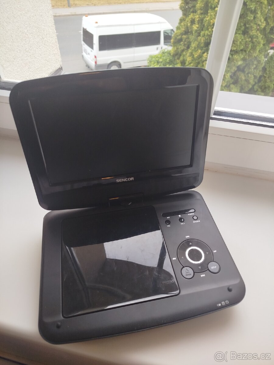 Přenosný DVD přehrávač s DVB-T SPV 7926T(Sencor)