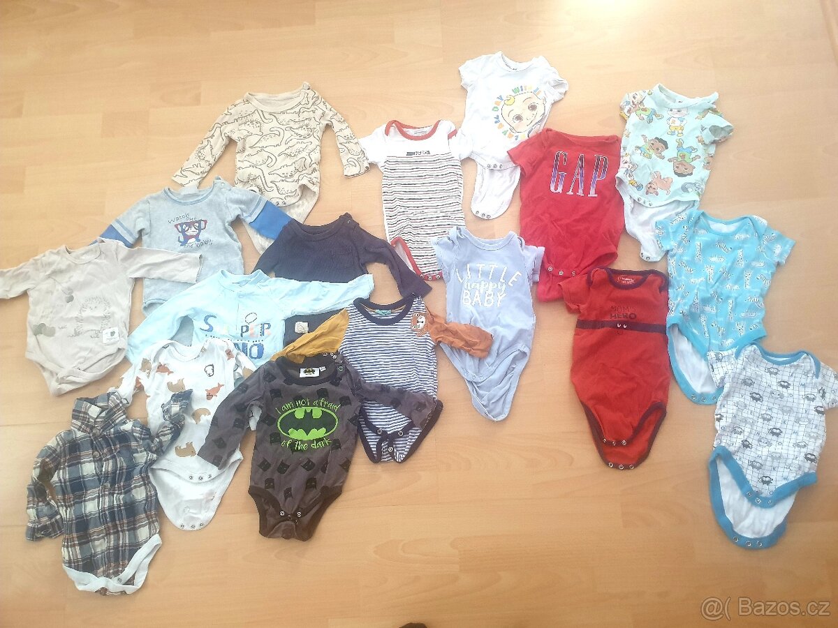 Set oblečení na chlapečka - 38 kusů, vel. 68