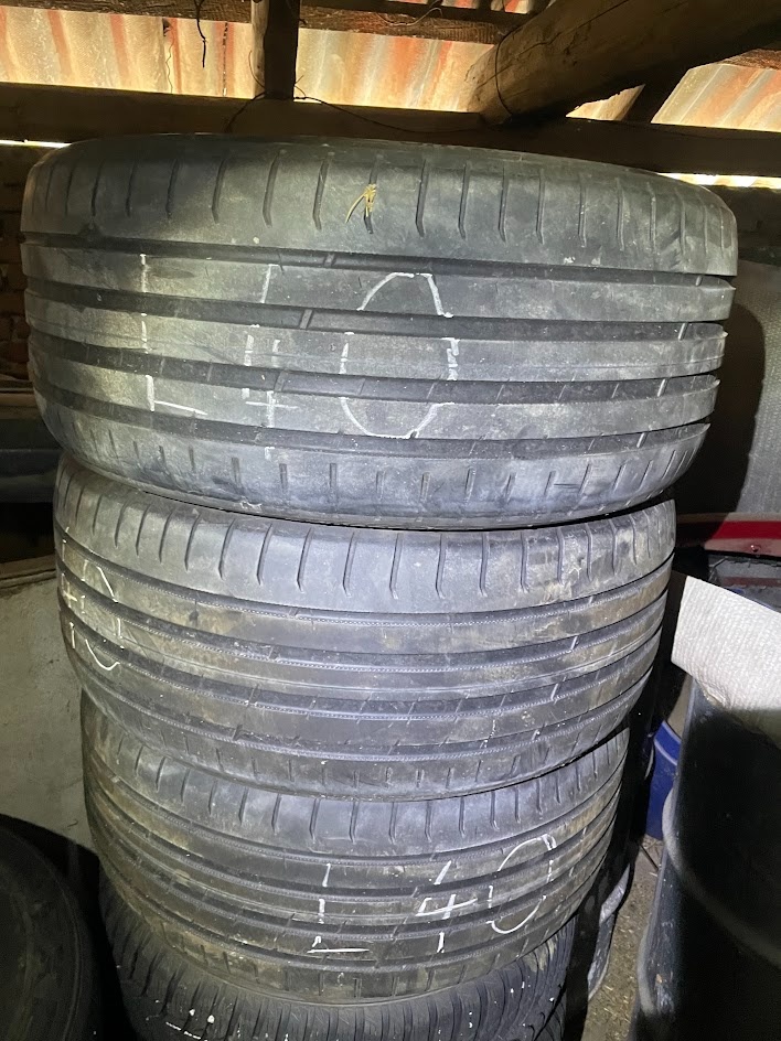 Prodám pneumatiky Nokian 245/40 ZR19