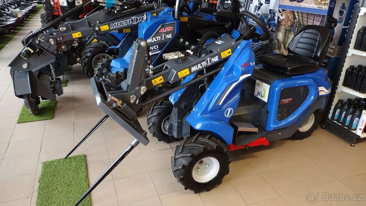 Nakladač Multione 1.1, 3WD, TOP, r.v. 2023