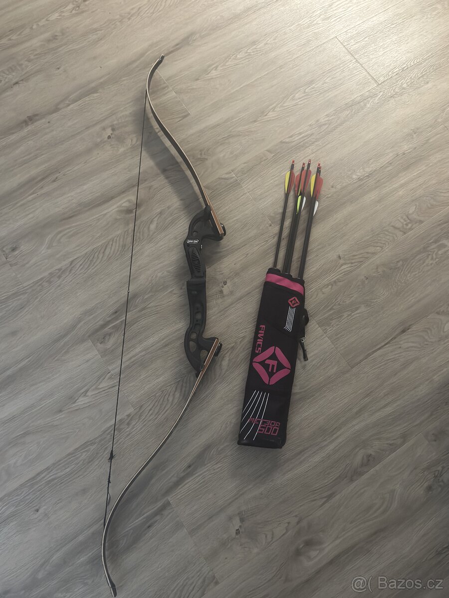 Kompaktní luk JAGUAR ELITE od Martin Archery