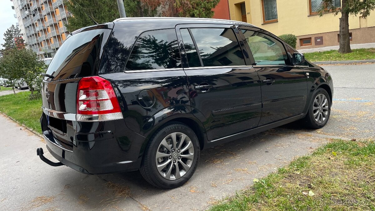 Opel Zafira, edice 111, 7 míst, 1.8 16V benzín