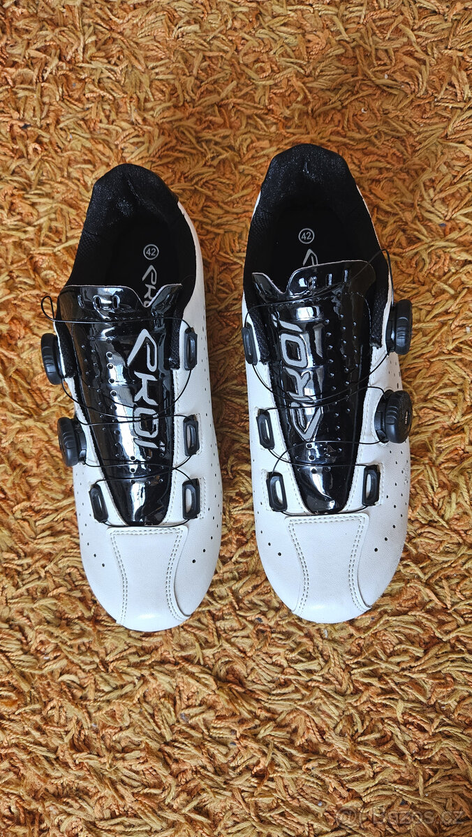 Silniční tretry Ekoi vel. 42