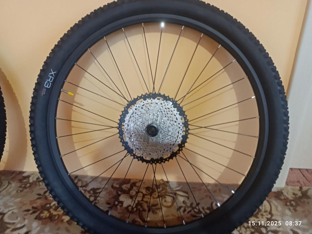 Prodám kompletní kola BONTRAGER Connection/DC20 29 Disc
