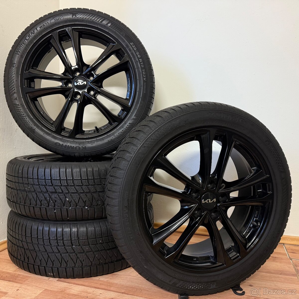 KIA SPORTAGE V 5x114,3 R19 ET49,5+ZIMNÍ 235/50R19 8/6mm