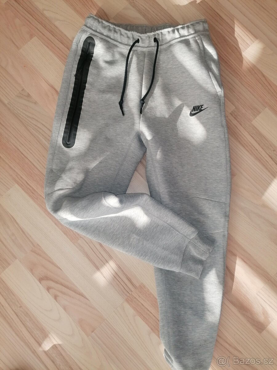 Pánské tepláky Nike Tech fleece vel S