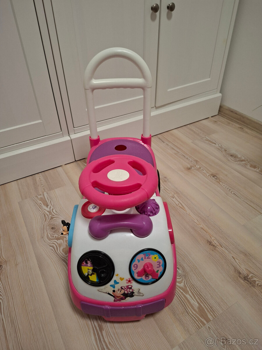 Prodám dětské odrážedlo - růžovo-bílé autíčko