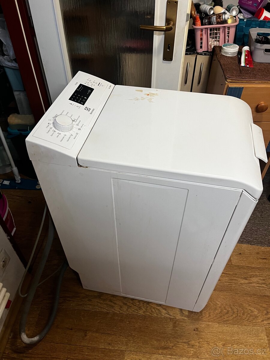 Pračka Electrolux vrchní plnění