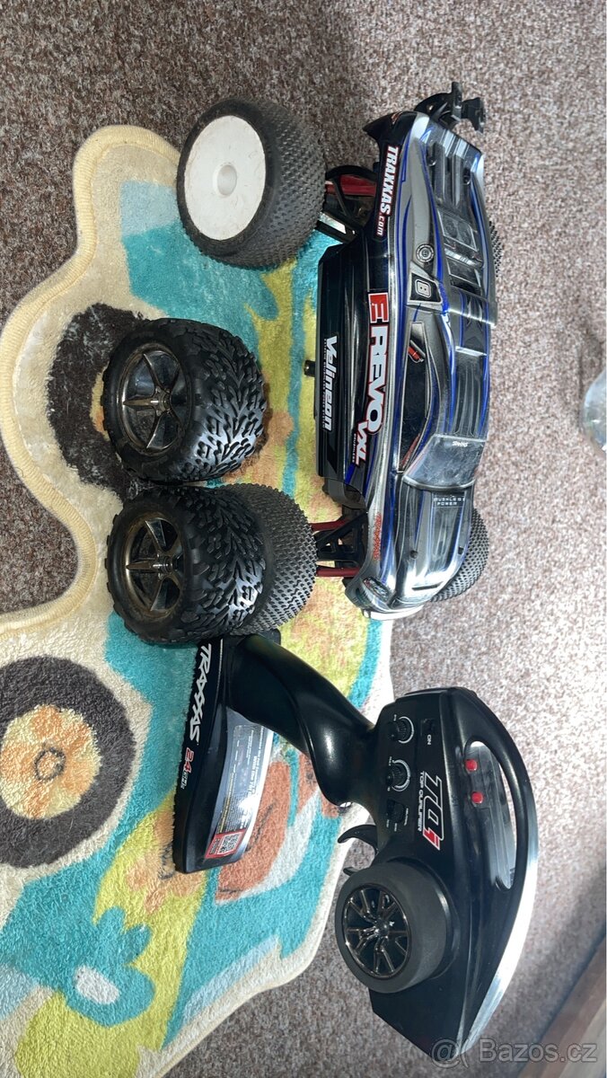 Rc auto traxxas e revo