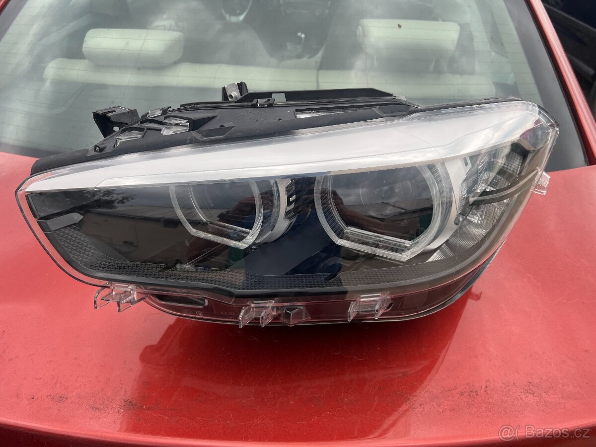 BMW 1er F20/F21LCi Levé světlo LED 8739571 Black