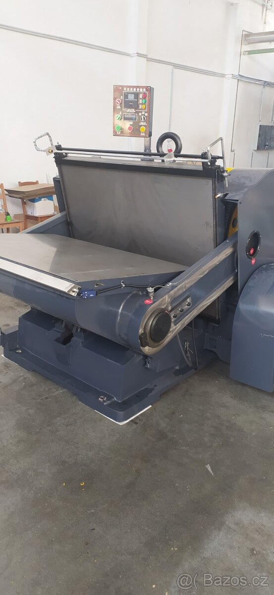 Prřiklopvy lis ML 1300, ML 720