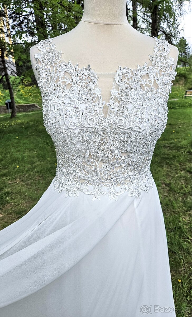 NOVÉ jednoduché svatební šaty BOHO-STYL