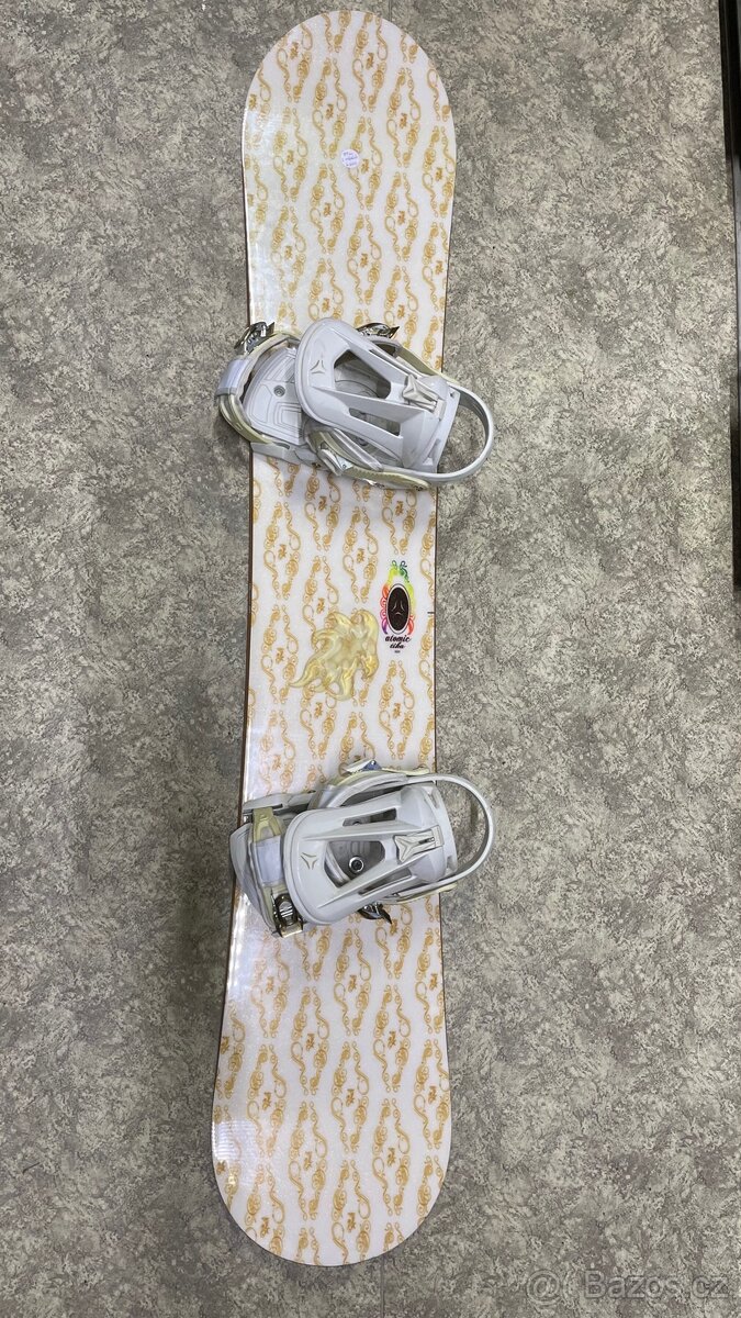 Dámský snowboard Atomic 151cm s vázáním
