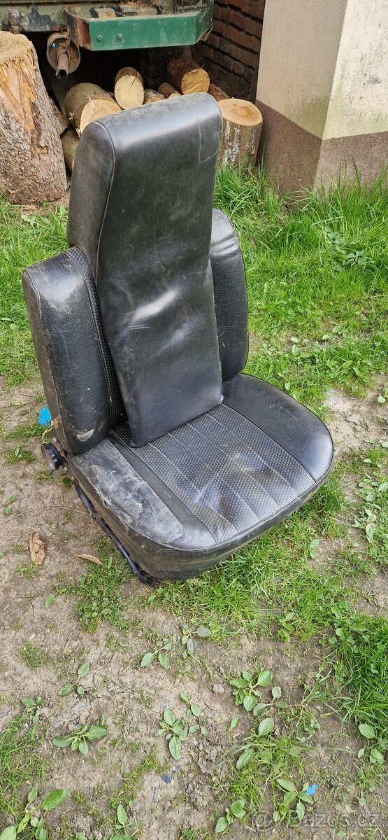 Hlavové opěrky škoda 100/110