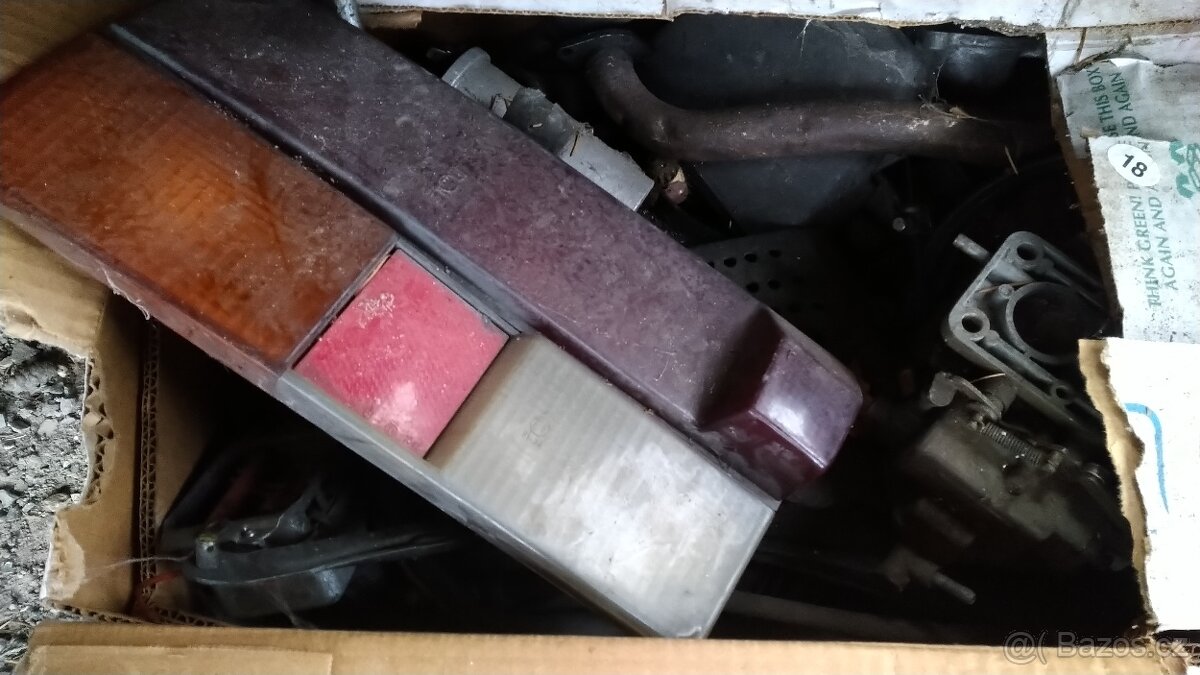 Škoda 120 zadní světlo.