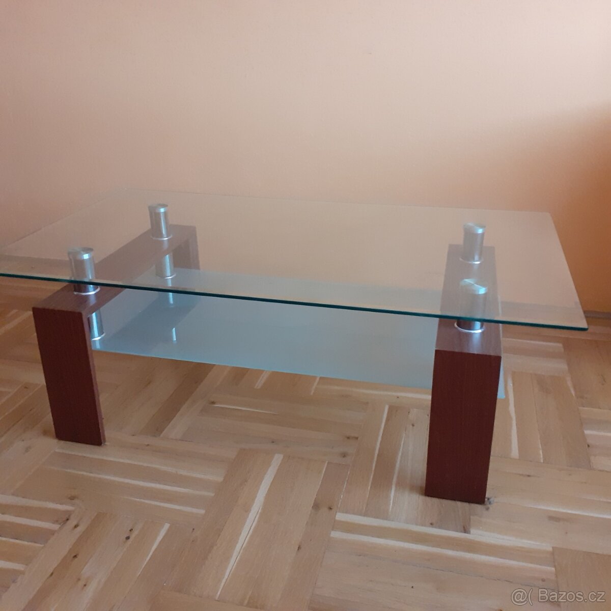 Konfereční stolek se sklem