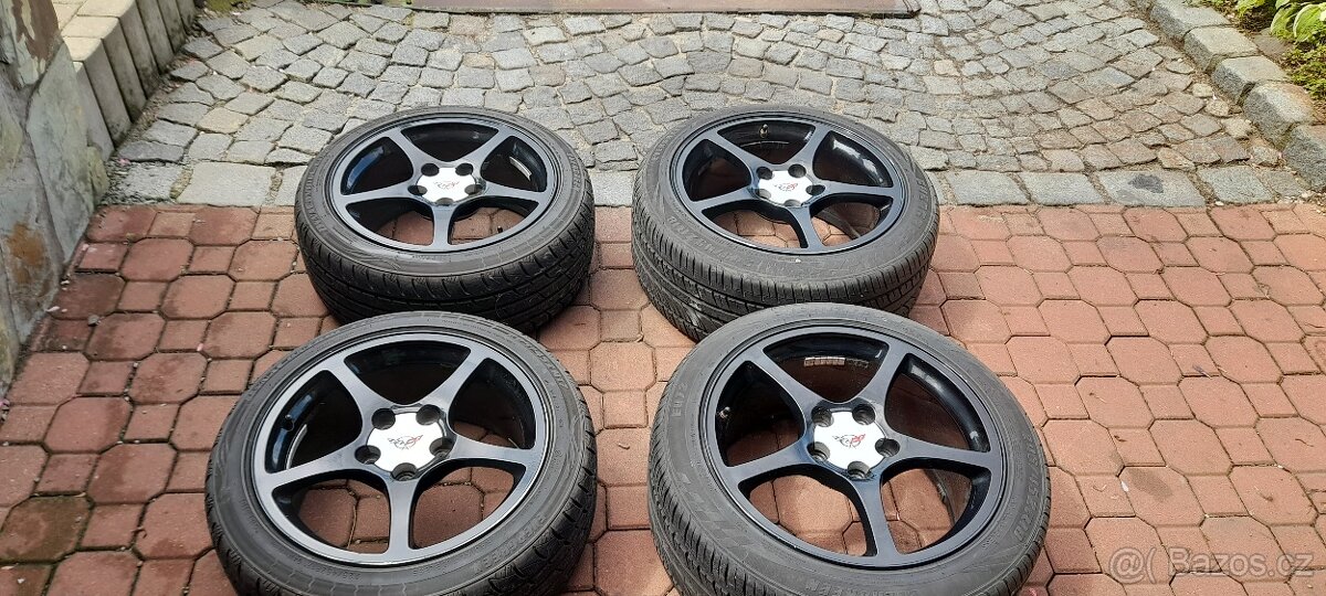 Prodam komplet kola na Chevrolet Corveta