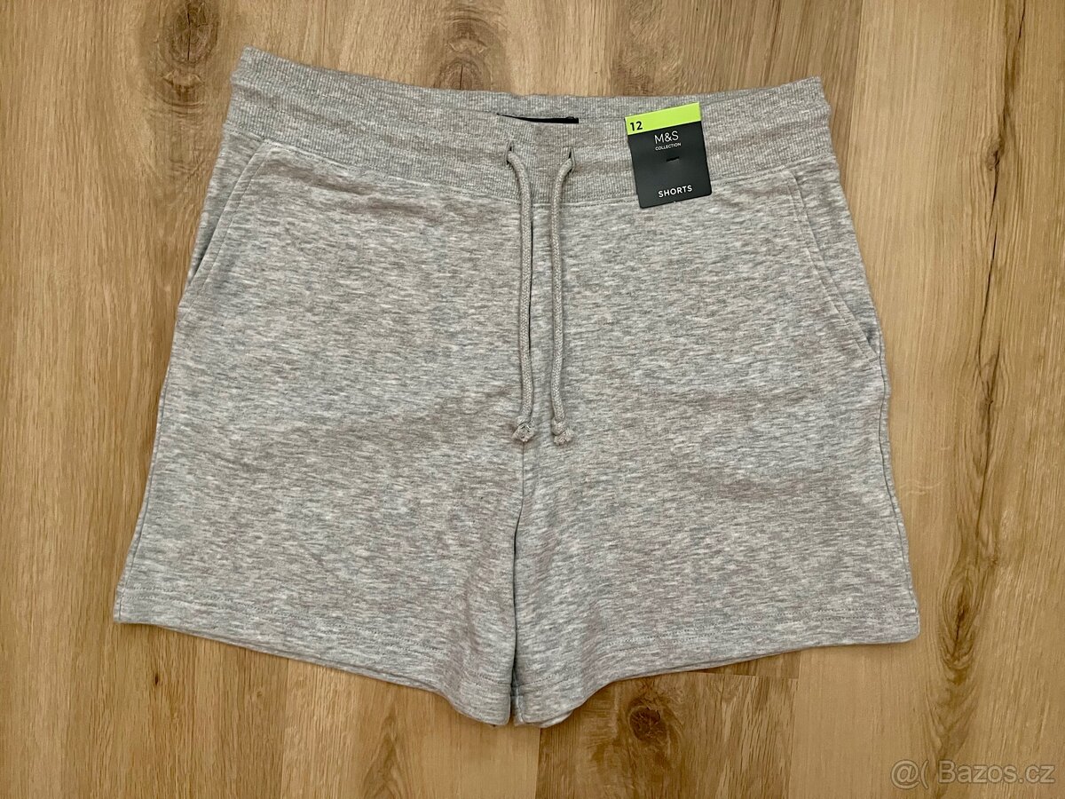 Teplákové kraťasy Marks&Spencer