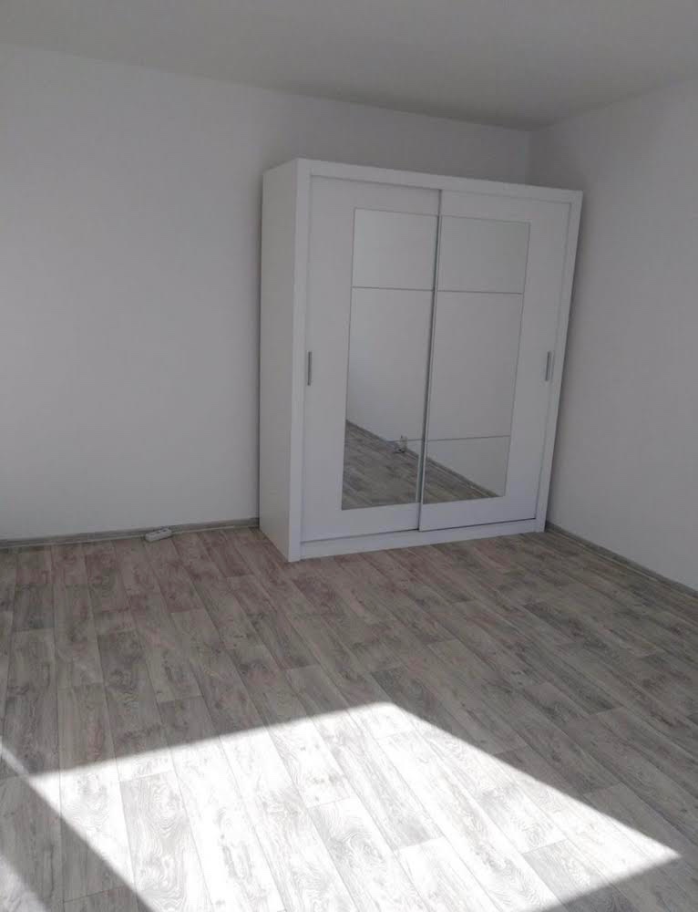 Pronájem 2kk s balkonem