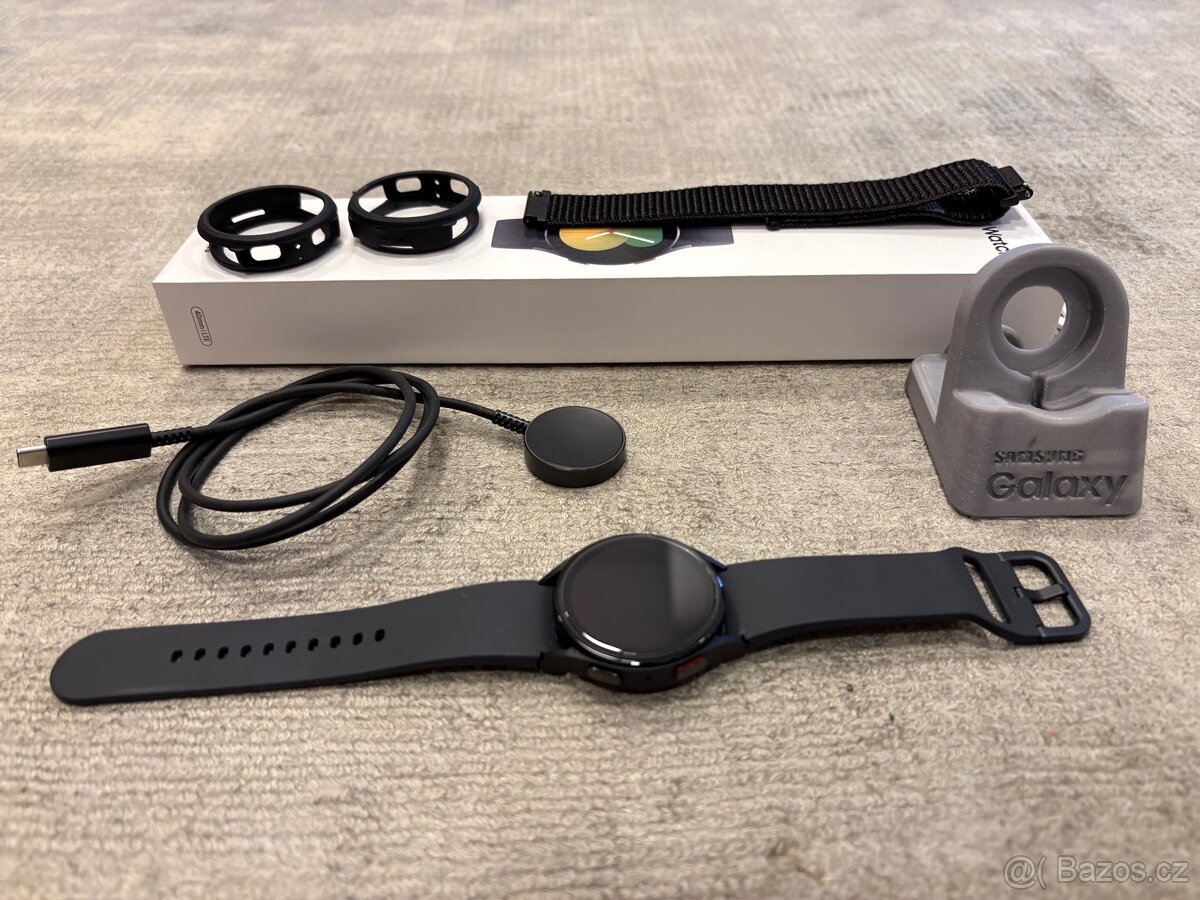 Galaxy watch 5 lte 40mm + spousta příslušenství zdarma