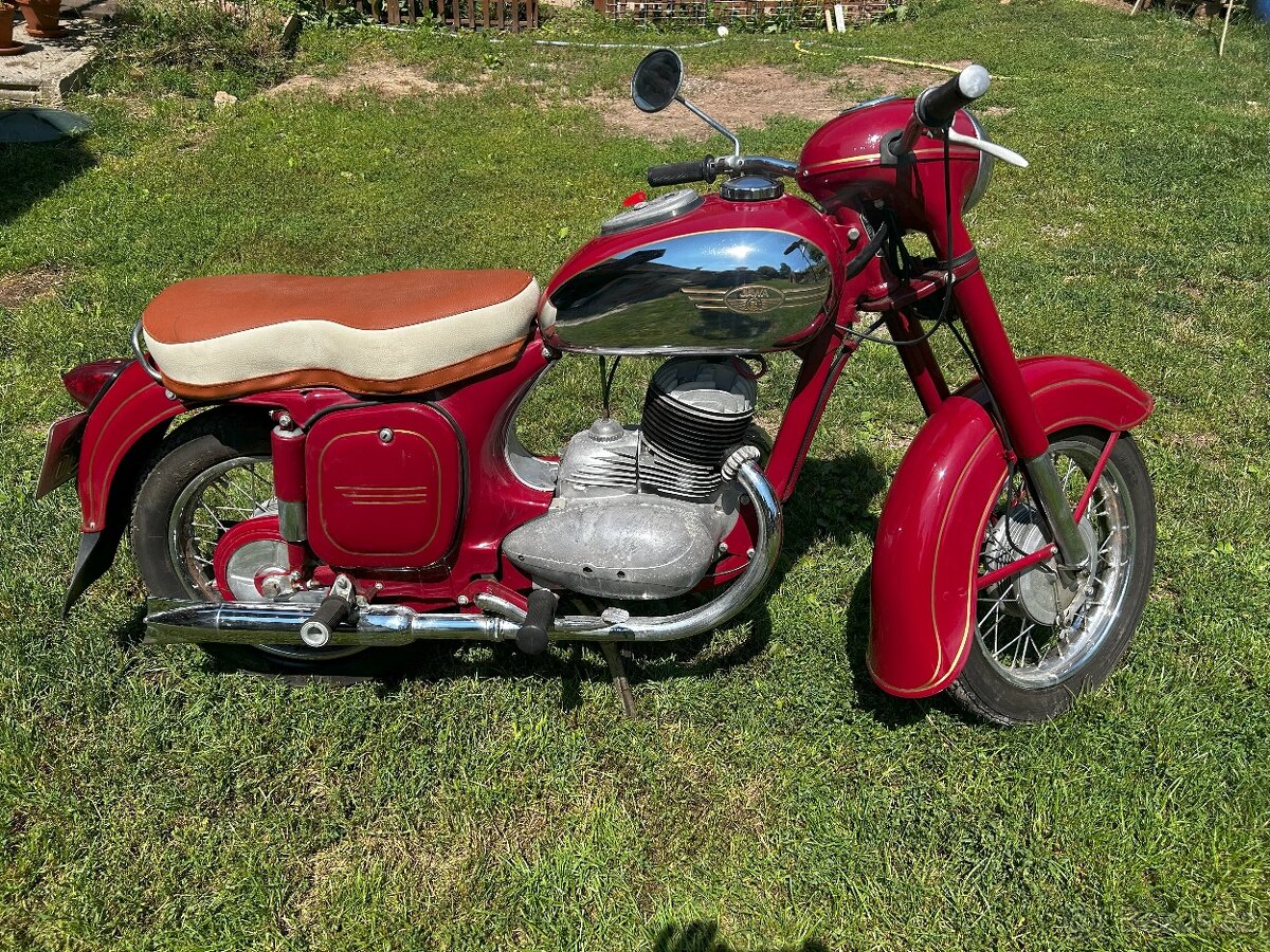 Jawa ČZ 250, typ 353
