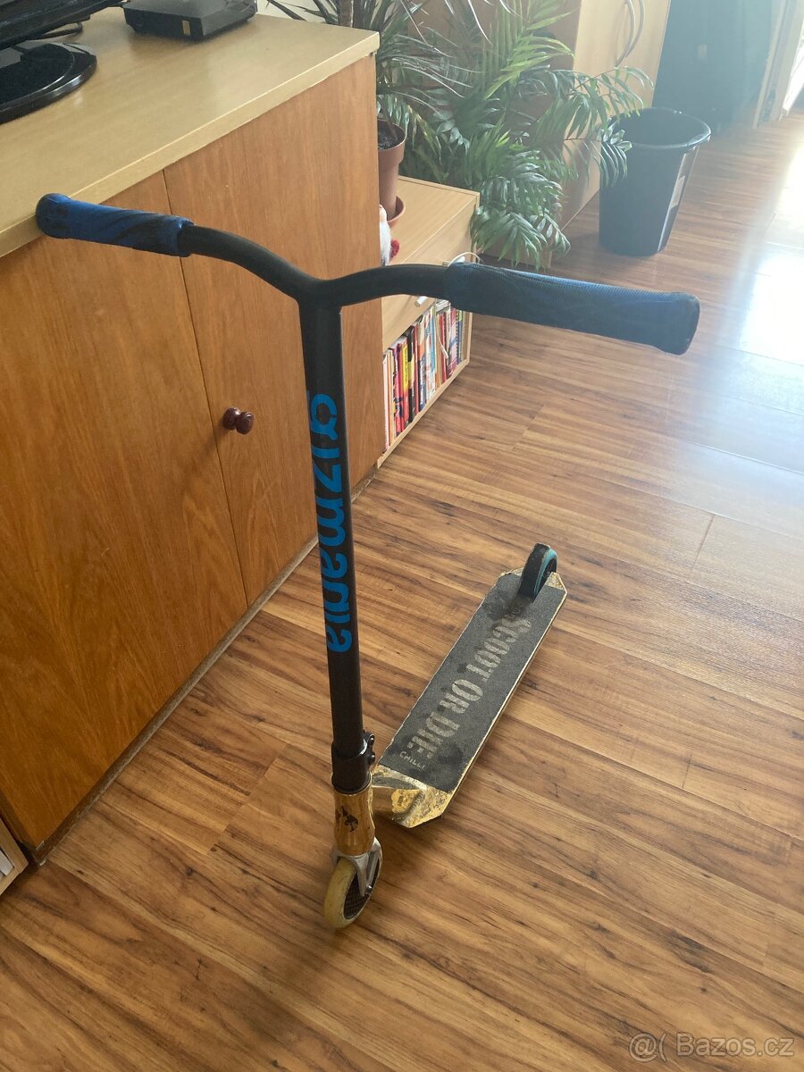 Custom Freestyle koloběžka