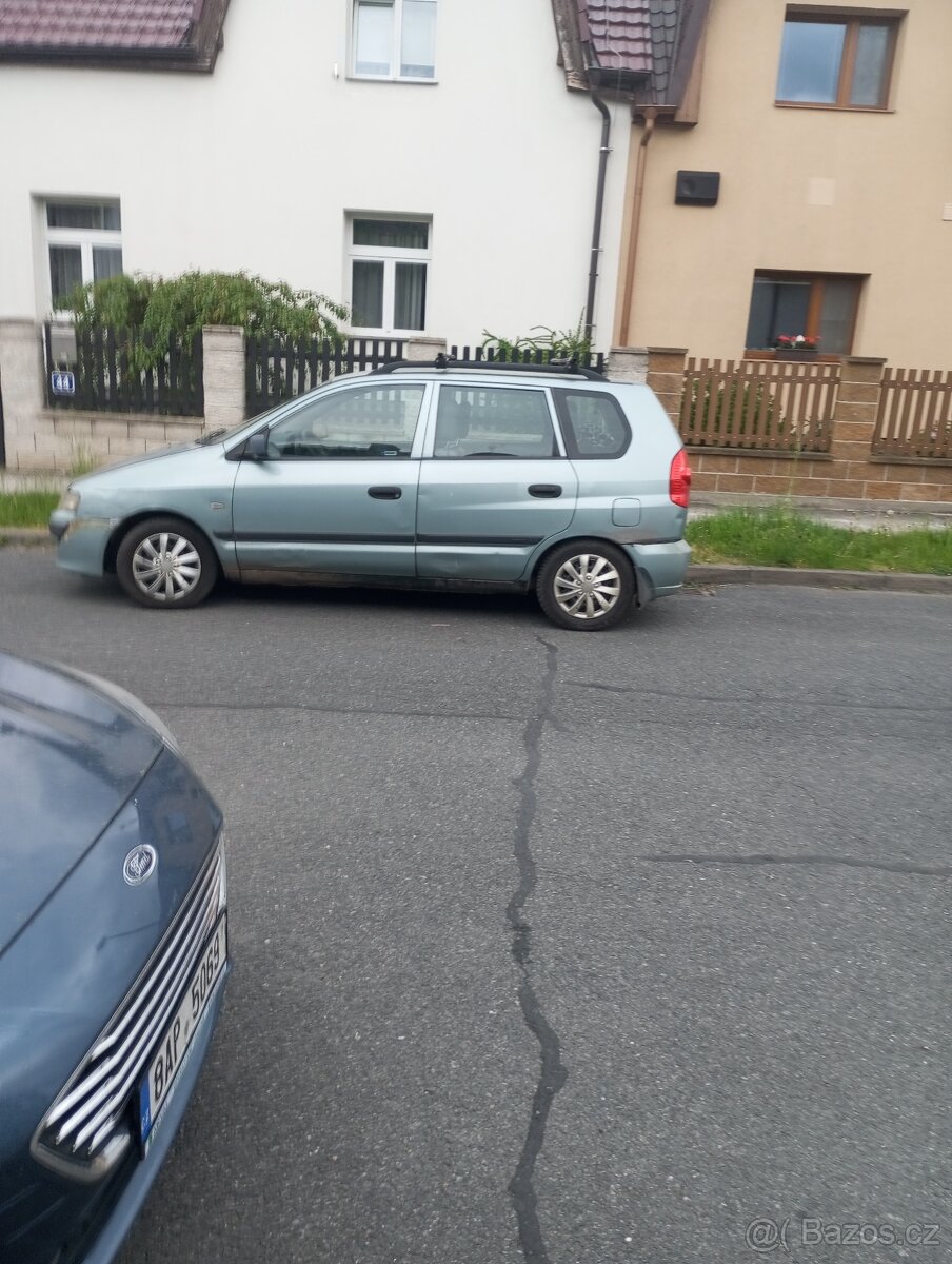Mitsubishi Space