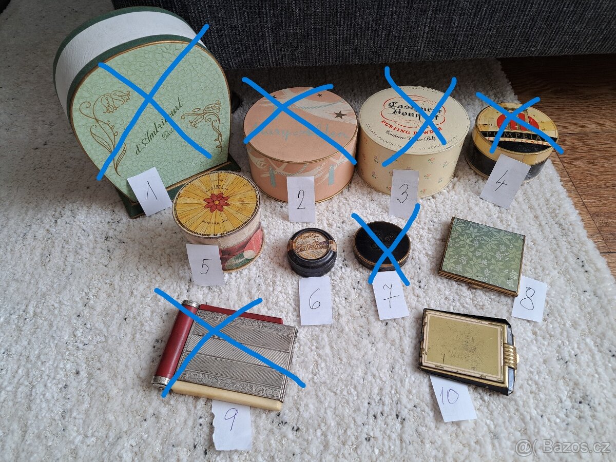 staré kosmet. krabičky a pudřenky z I. republiky