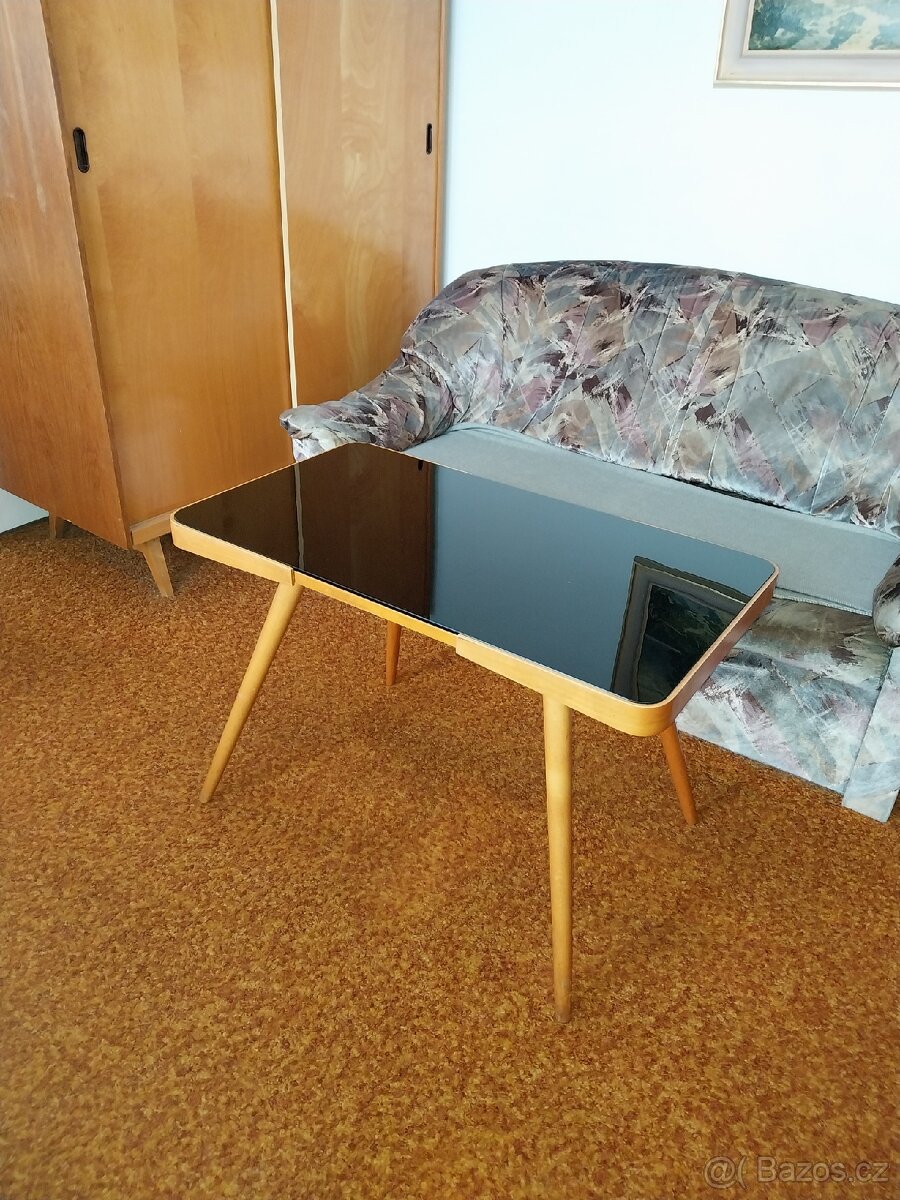 Retro konferenční stolek Brusel (Jiroutek) cenu nabídněte