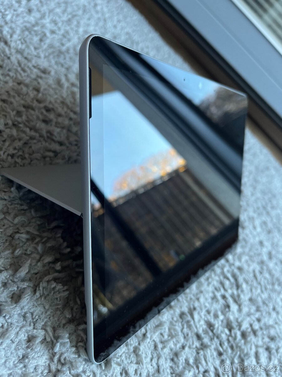 Microsoft Surface Go 3 – 4GB RAM / 64GB úložiště