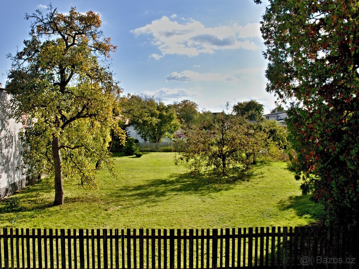 Prodám parcelu v obci Ráby, 592m2