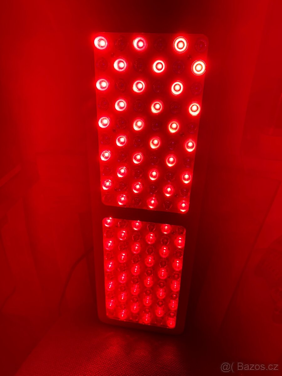 Terapie červeným světlem - panel Mito Light Expert