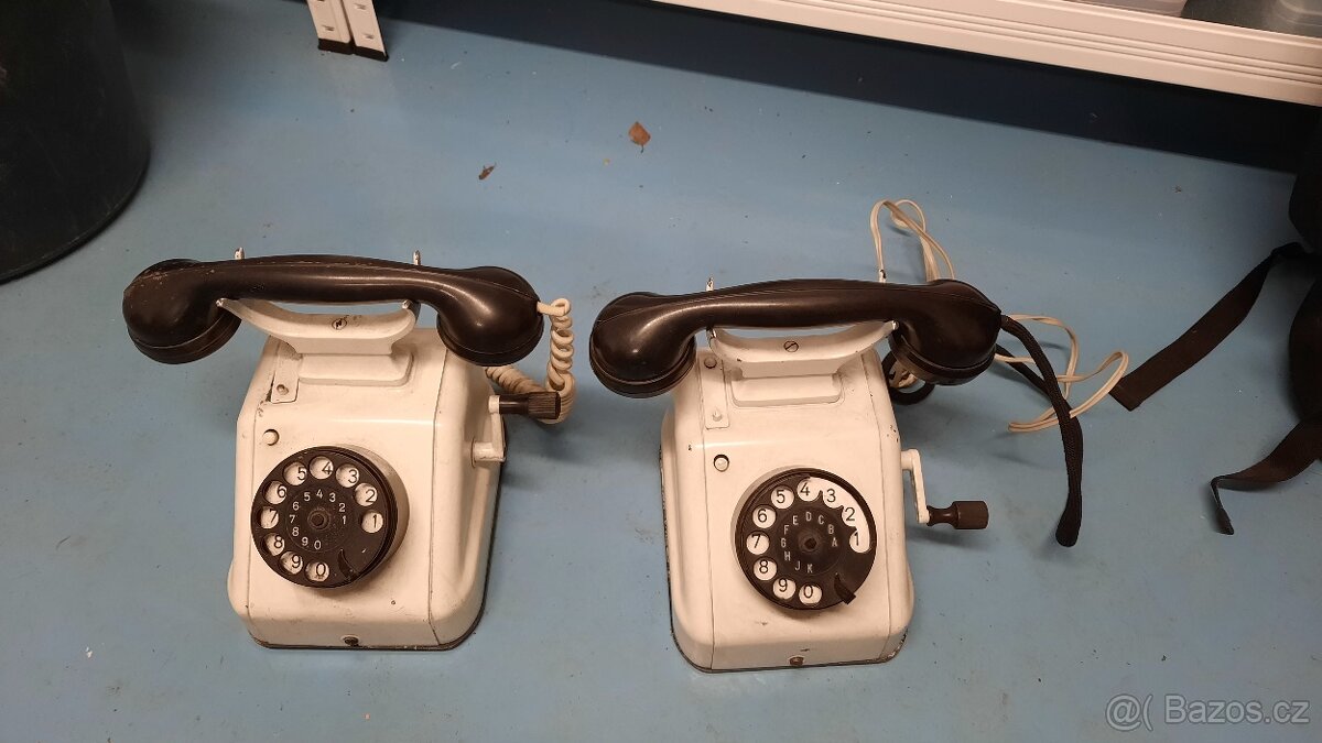 Telefony staré na kličku