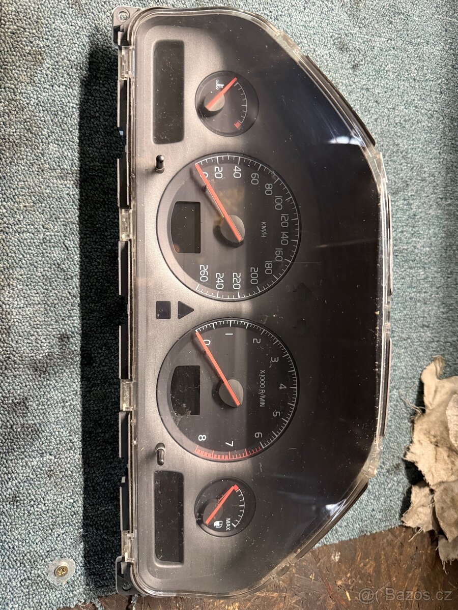 Přístrojová deska Volvo 9459821 (Přístrojové desky, displej)