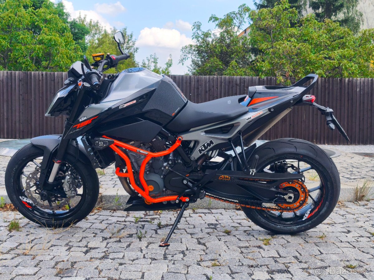 DUKE 790 za 140tis Powerparts KTM 12900km TOP stav