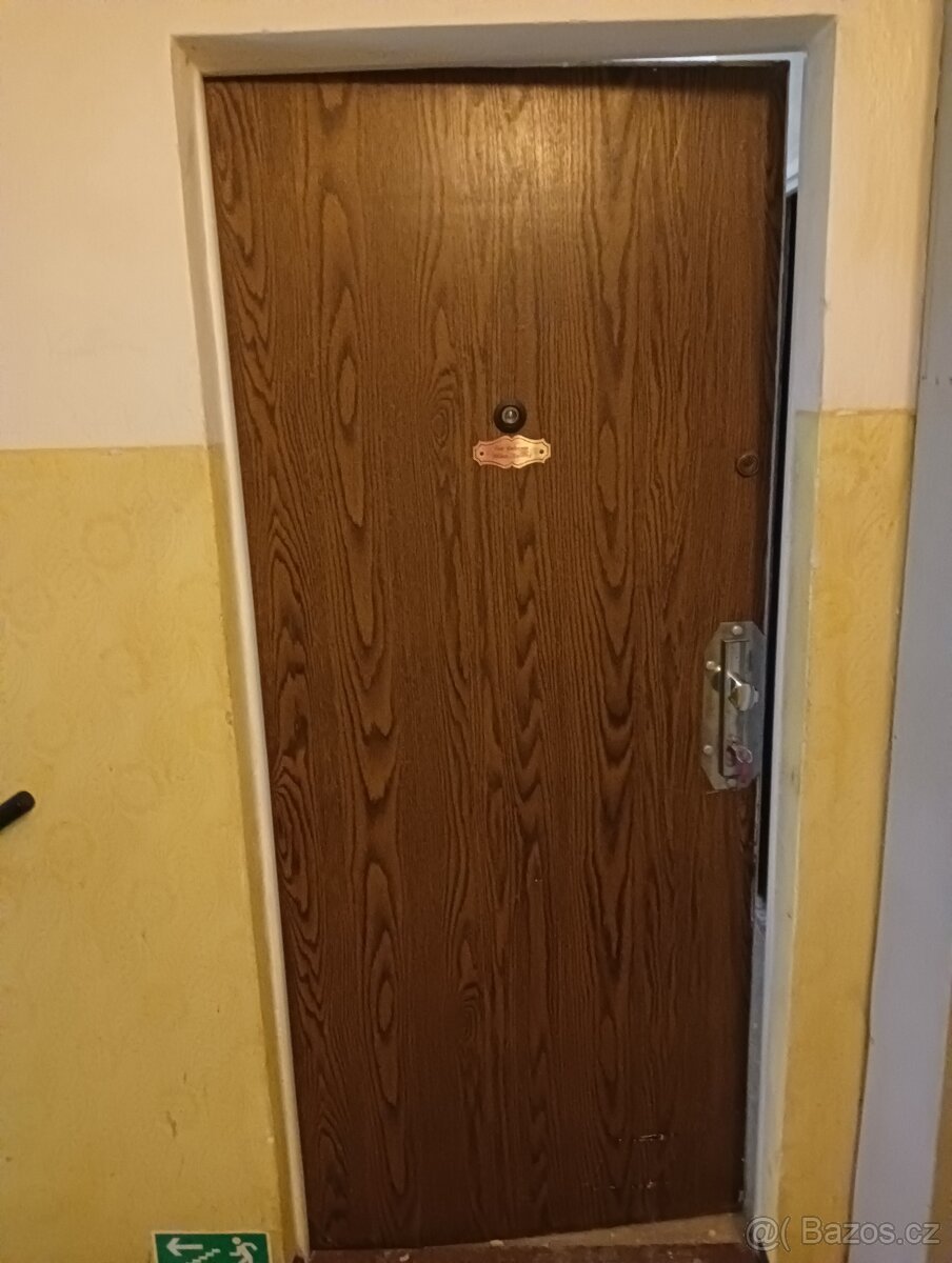 Vstupní dveře 80P zdarma Za Chlumem Bílina