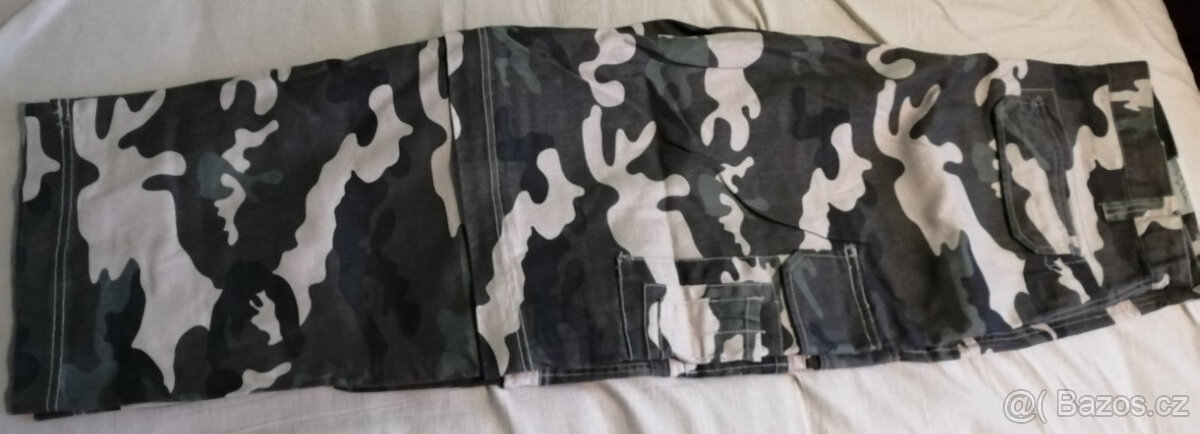 Nove maskacove kalhoty