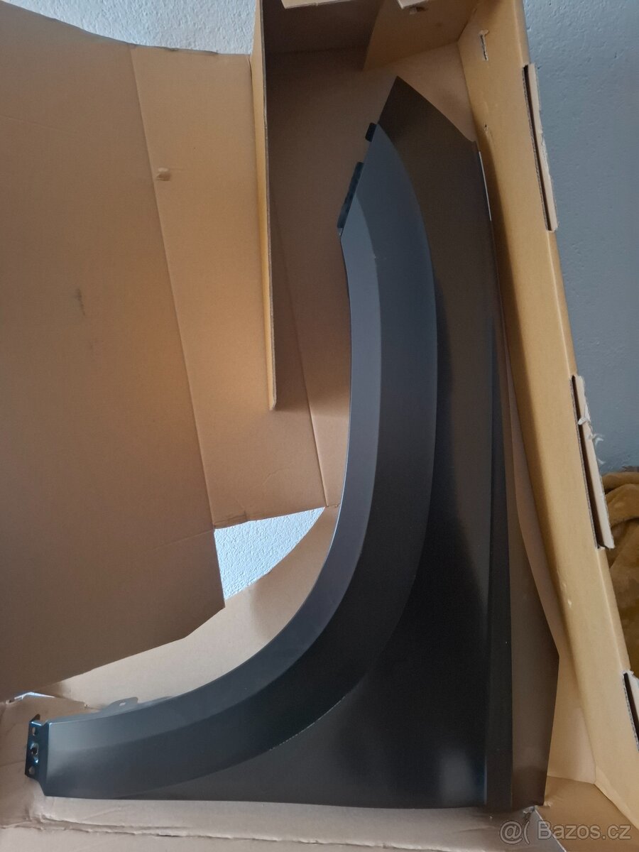 57A821105A Škoda Karoq levý blatnik