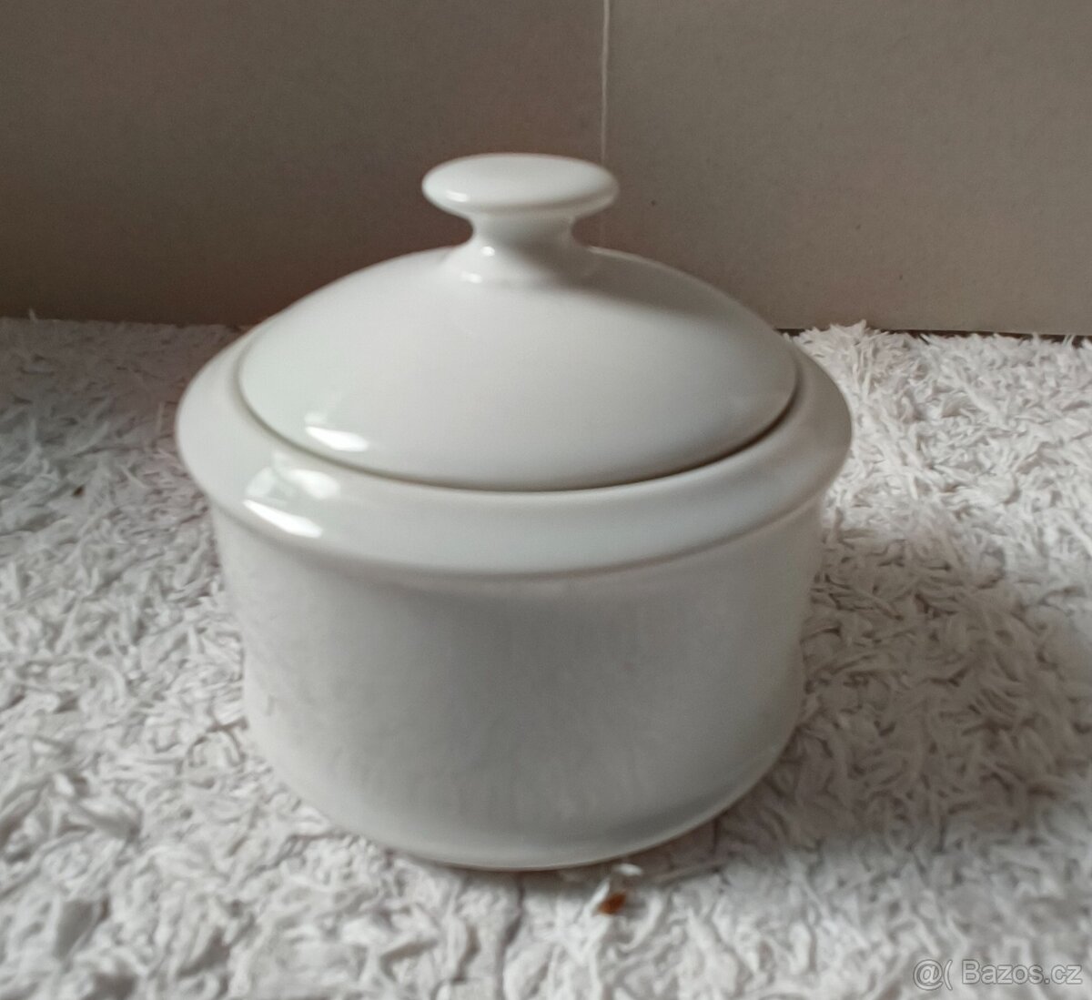 Porcelánová cukřenka