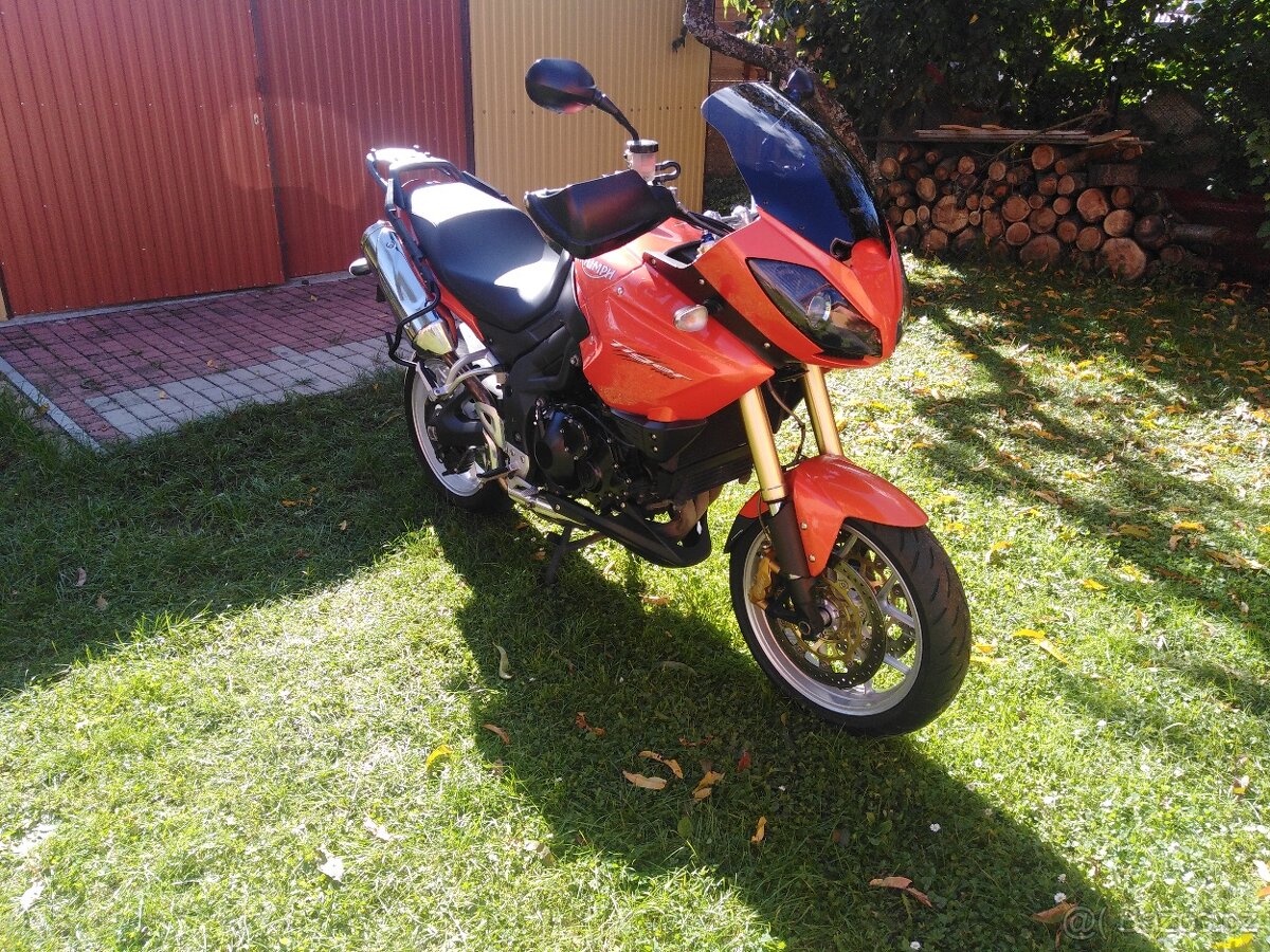 Triuph tiger 1050