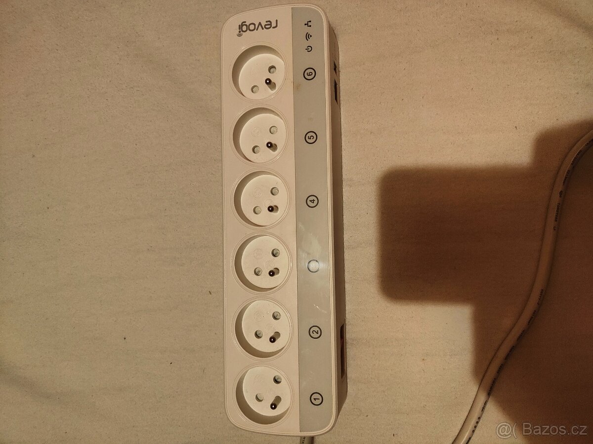 6ti WiFi zásuvka Revogi