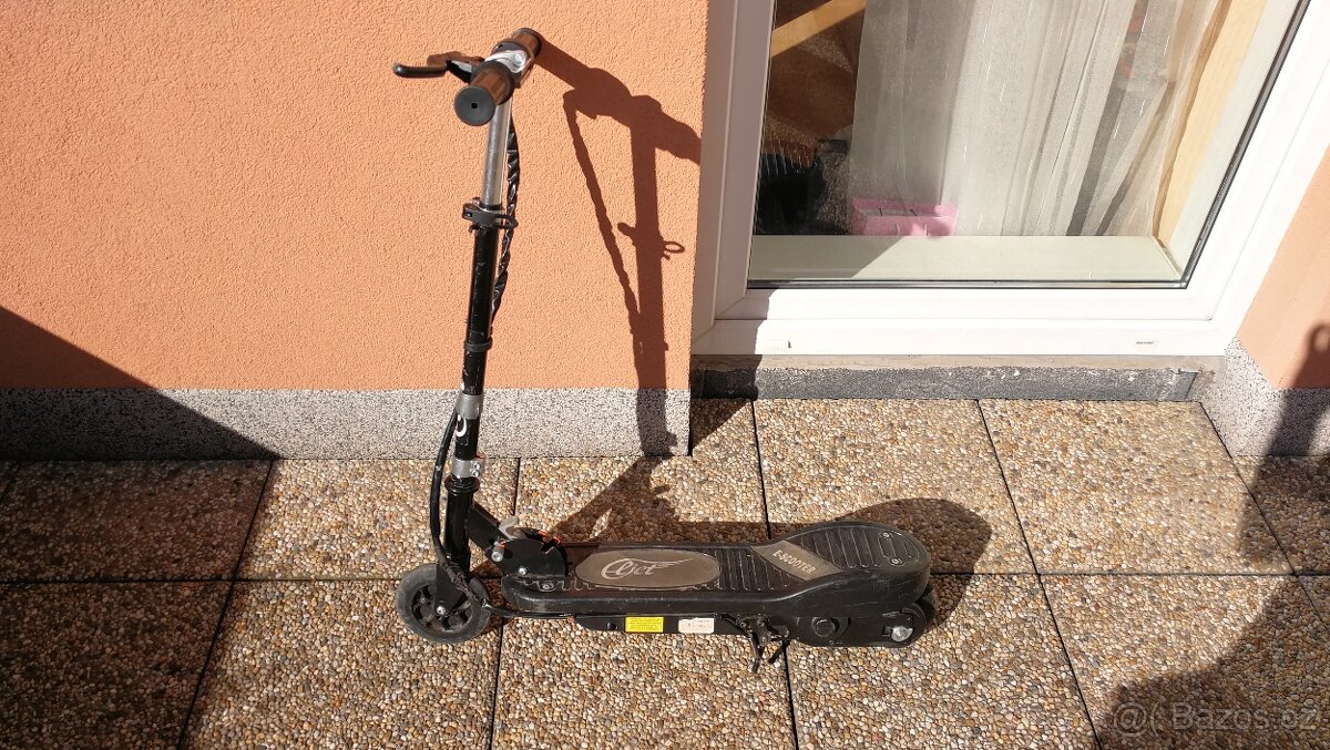 Elektrická koloběžka pro děti