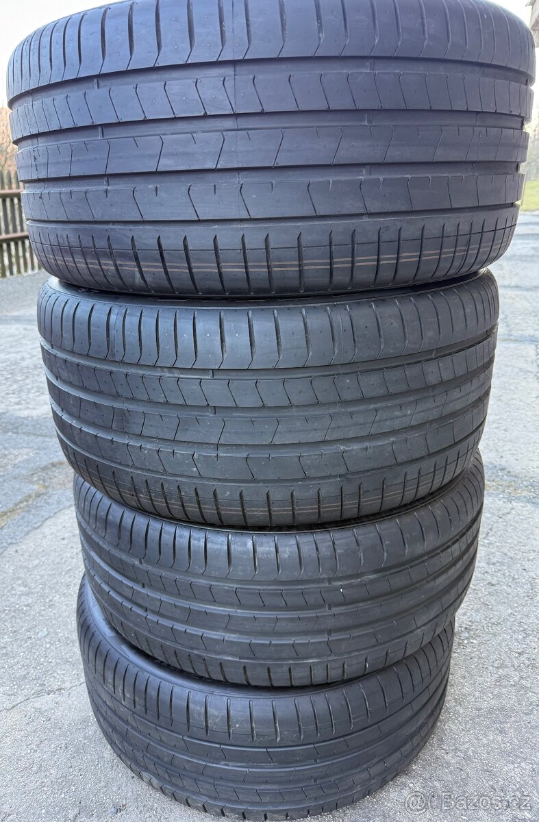 Nové pneu Pirelli r21 runflat (BMW)