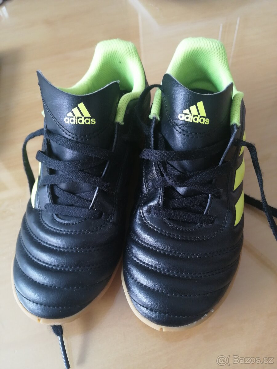 Sálovky adidas vel. 35