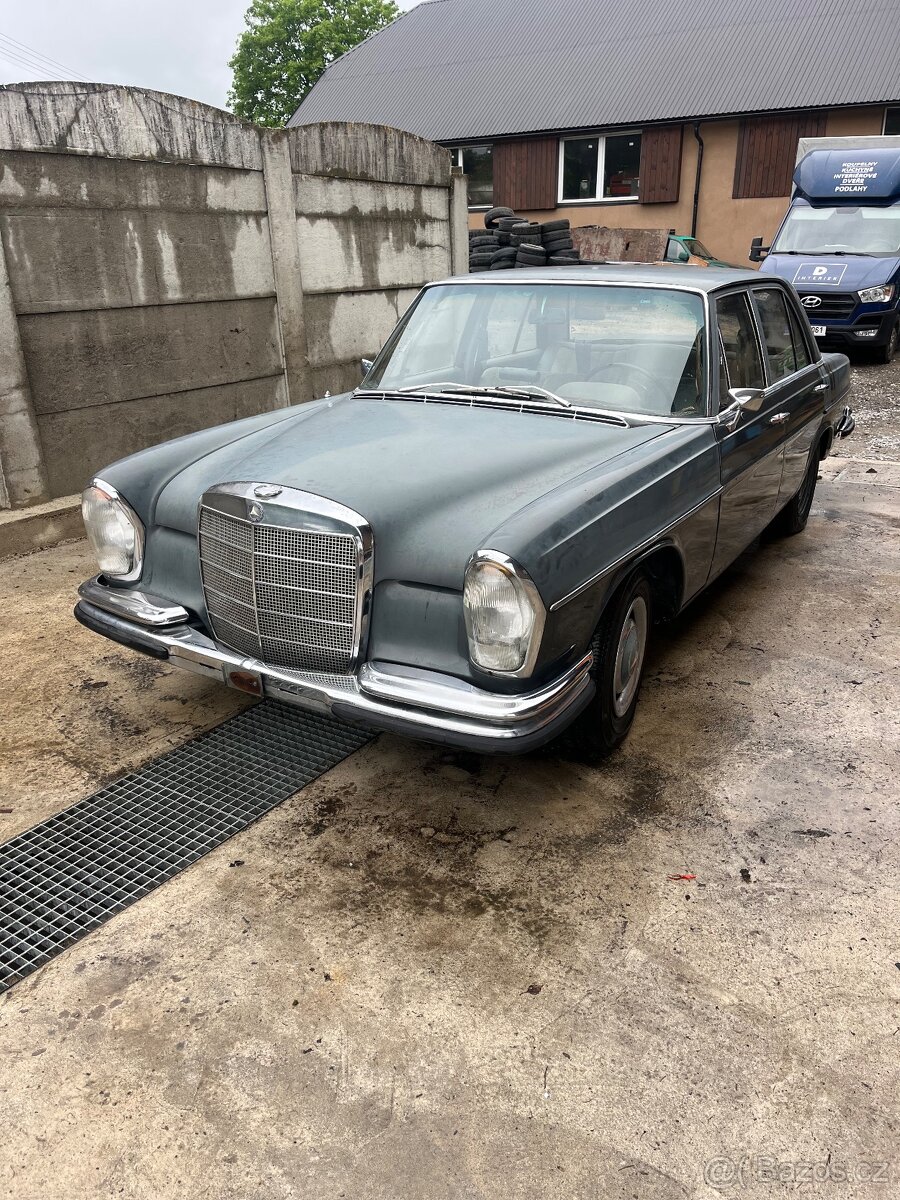 Mercedes Benz 250 SE