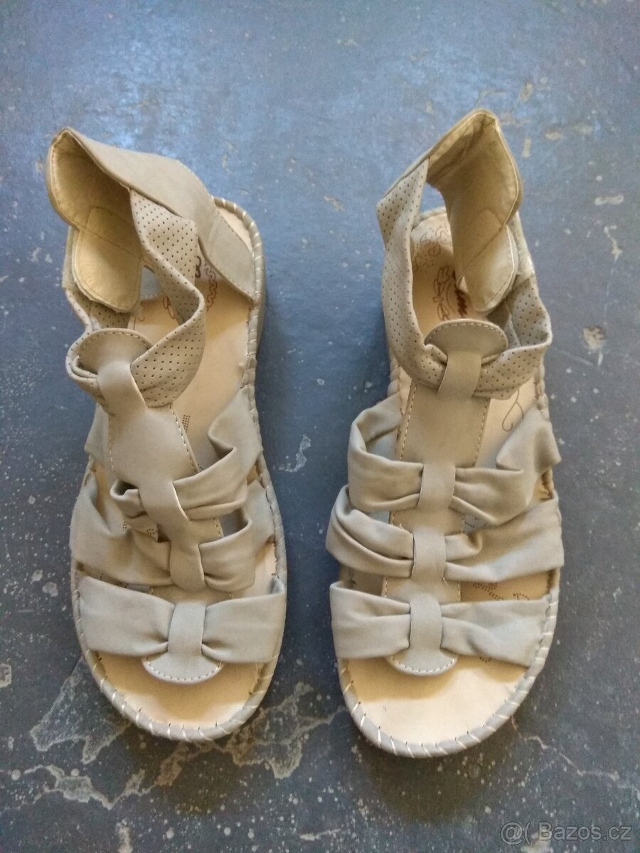 Dámské kožené sandály - č. 40, 25,5 cm