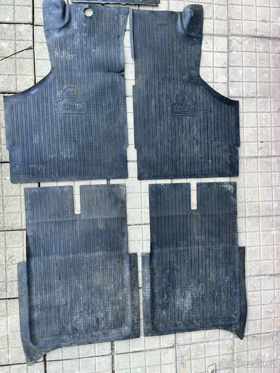 Škoda 1000 MB podlahové gumové koberce
