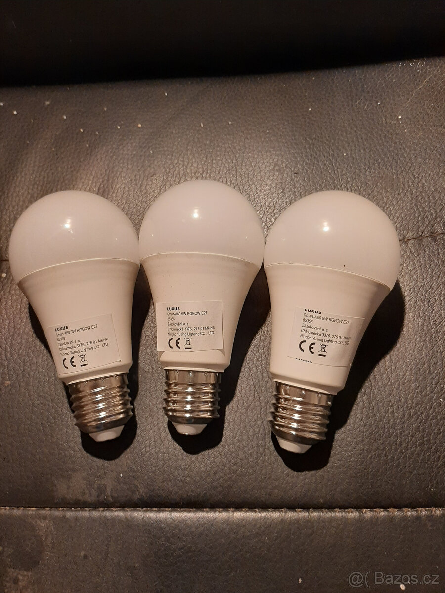 3 smart wifi žárovky